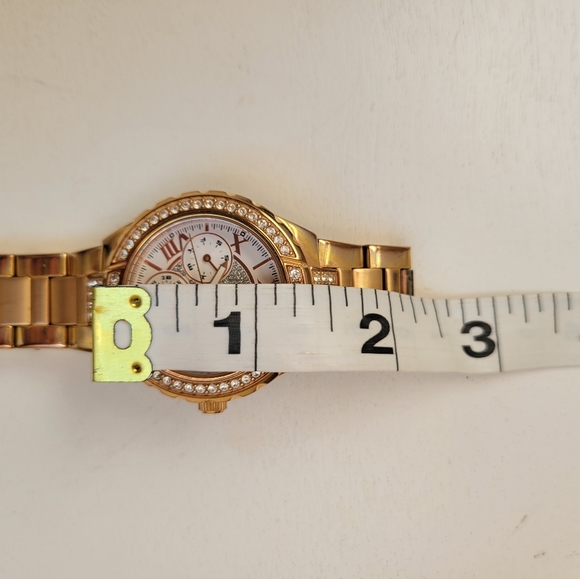 GUESS Rose Gold Watch - Picture 15 of 16